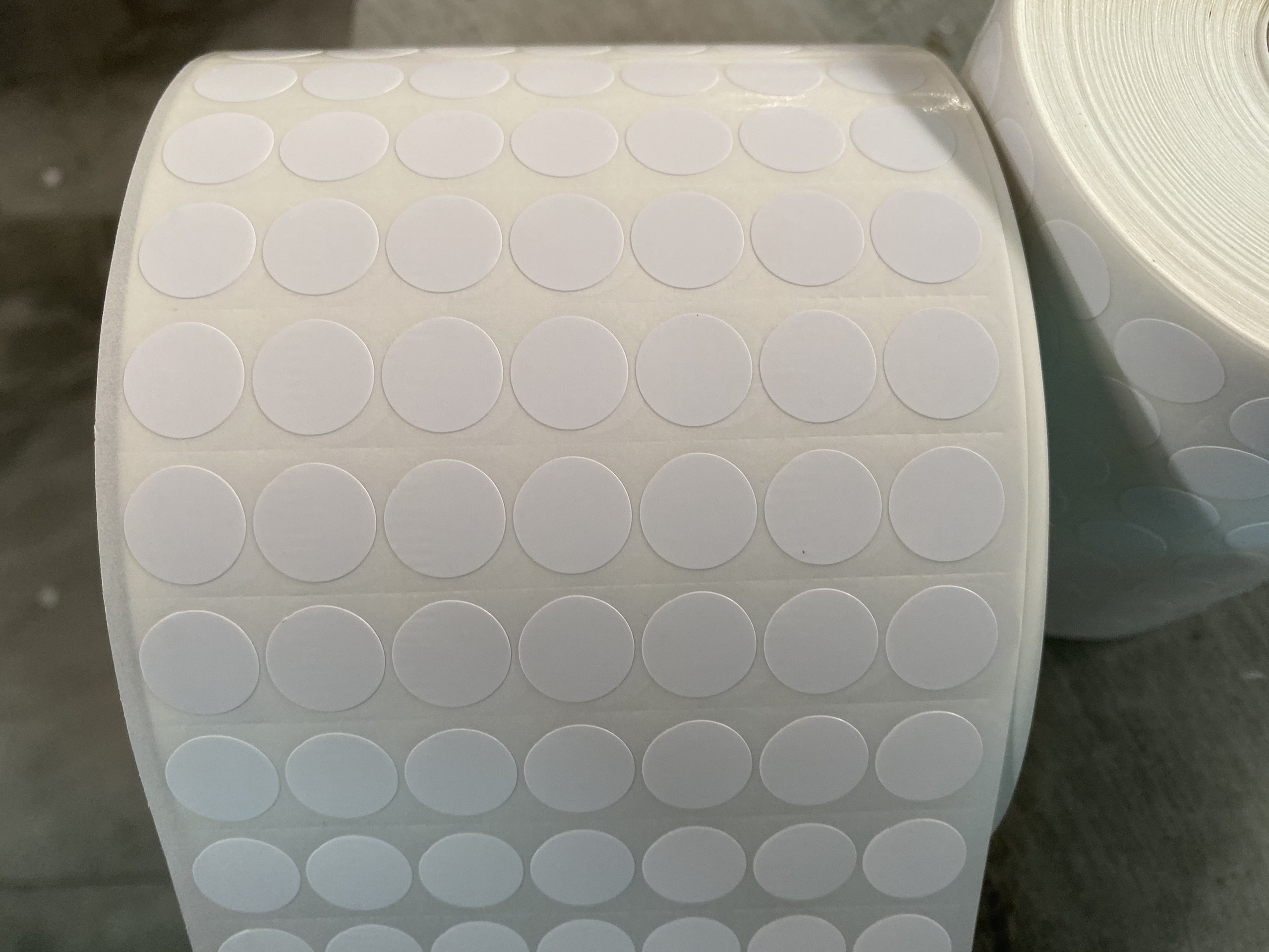 Decal tem nhãn tròn đường kính 13mm